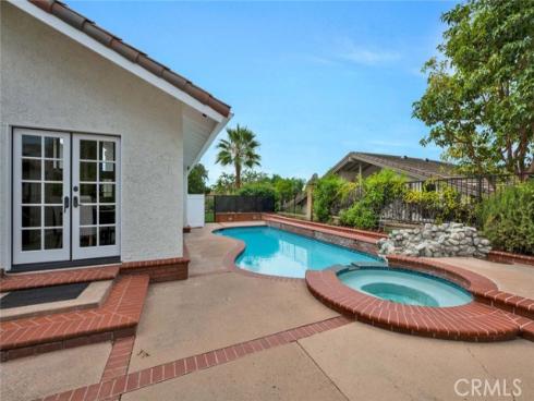 2121 E Vista Mesa Way, Orange, CA