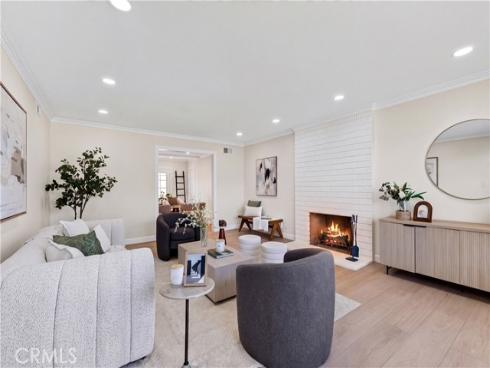1524 E Briardale , Orange, CA