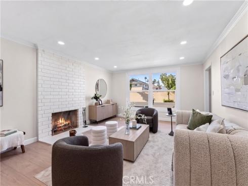 1524 E Briardale , Orange, CA