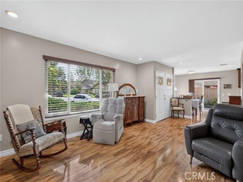 111 E Palmdale , Orange, CA