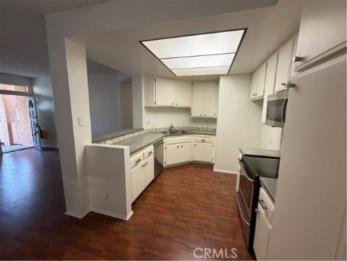 5722 E Stillwater 11 , Orange, CA
