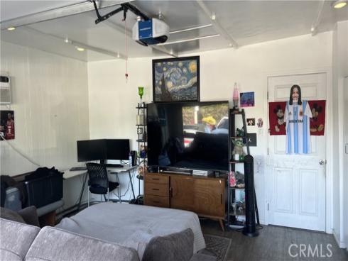 1524 E Glendale , Orange, CA