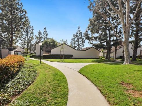 113 Los Padres Lane, Placentia, CA