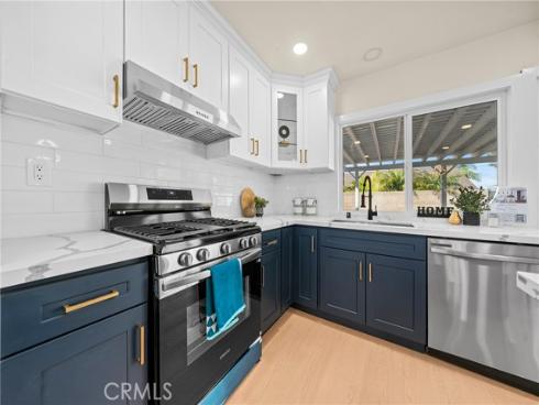 1125 Nottingham Way , Placentia, CA