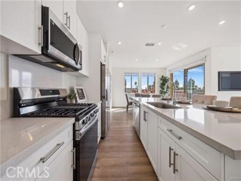 1562 Topeka Ave 8 , Placentia, CA