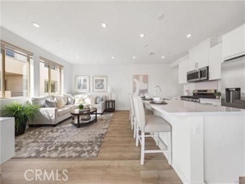 1562 Topeka Ave 8 , Placentia, CA