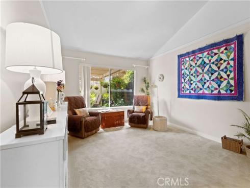 390 Pennsylvania Way, Placentia, CA