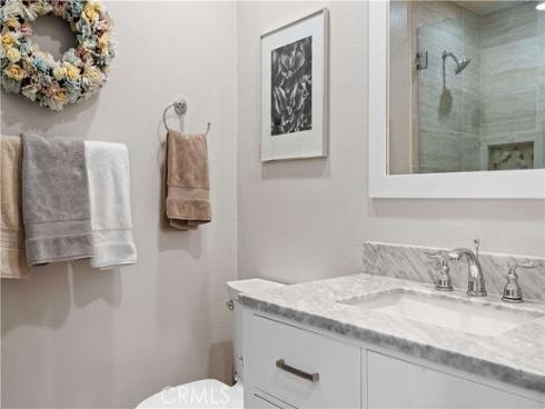 390 Pennsylvania Way, Placentia, CA