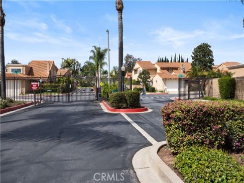 390 Pennsylvania Way, Placentia, CA