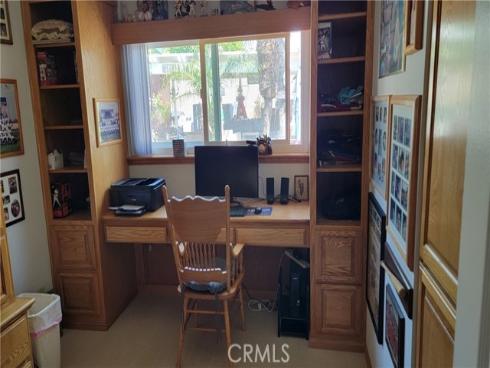 943  Berkenstock   Lane, Placentia, CA