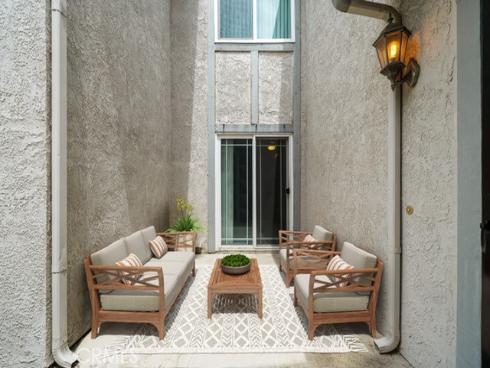 206 Eisenhower , Placentia, CA