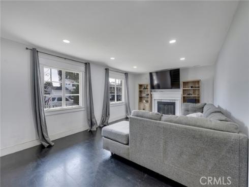 639 Royal Stewart , Placentia, CA