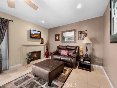 910 Huggins Avenue, Placentia, CA