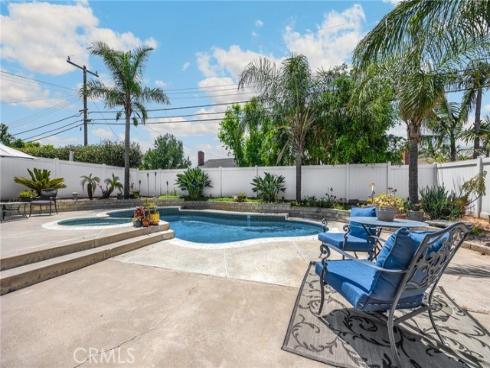 910 Huggins Avenue, Placentia, CA