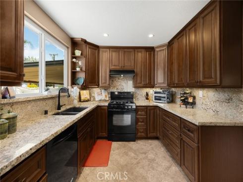 910 Huggins Avenue, Placentia, CA