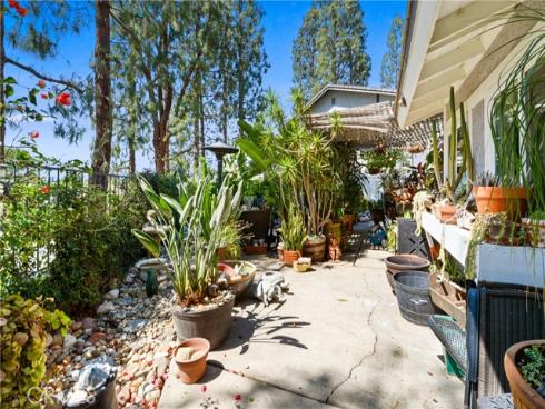 1943 Horseshoe Circle, Placentia, CA