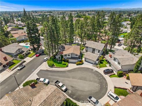1943 Horseshoe Circle, Placentia, CA