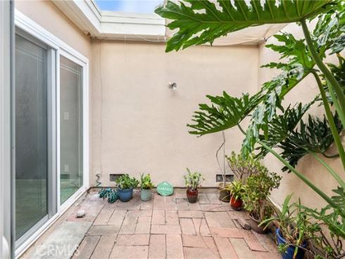 1018  Violet   Circle, Placentia, CA