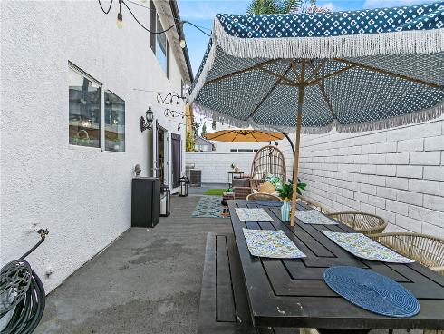 1833  Taft Ln  , Placentia, CA