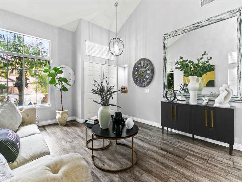 1833  Taft Ln  , Placentia, CA