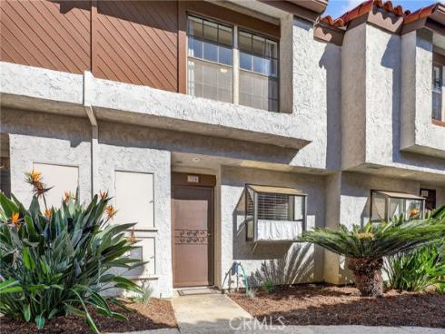 376  Hawaii  , Placentia, CA