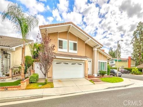 146  Los Alamitos   Circle, Placentia, CA