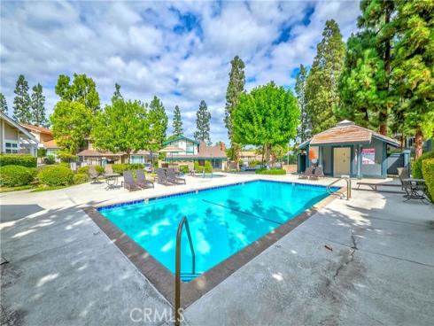 146  Los Alamitos   Circle, Placentia, CA