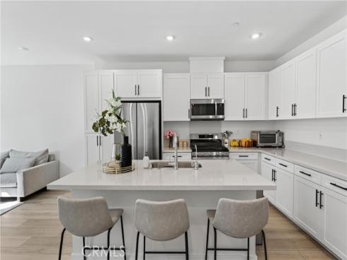 1572  Lima Way  6 , Placentia, CA