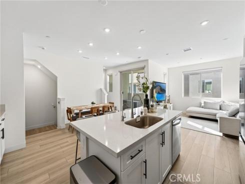 1572  Lima Way  6 , Placentia, CA