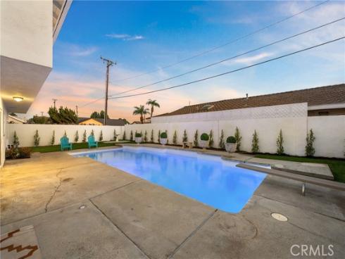 242  Garfield  , Placentia, CA