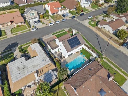 242  Garfield  , Placentia, CA