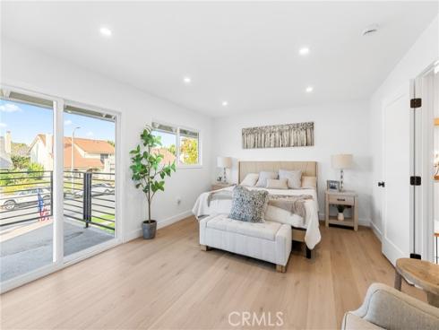 242  Garfield  , Placentia, CA