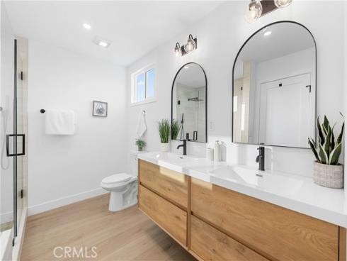 242  Garfield  , Placentia, CA