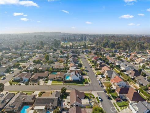 242  Garfield  , Placentia, CA