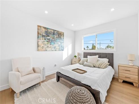 242  Garfield  , Placentia, CA