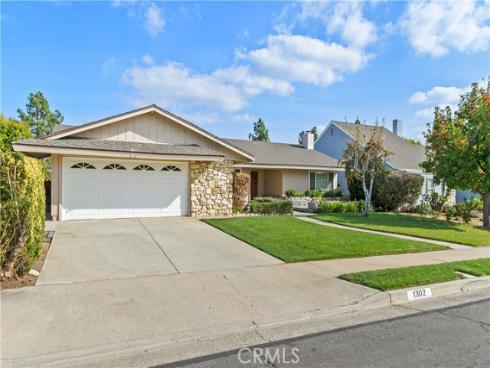 1302 Warren Street, Placentia, CA