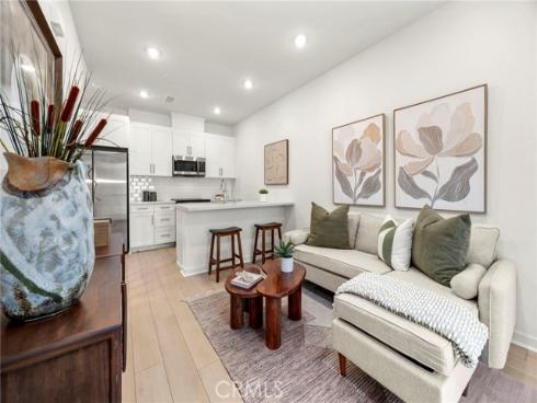 1964  Via De La Luna  , Placentia, CA