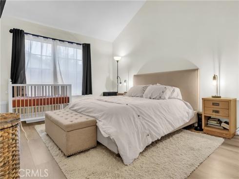 325 E Chapman  B , Placentia, CA