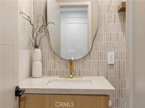 1713  Roanoke St  , Placentia, CA