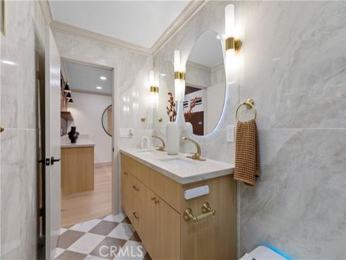 1713  Roanoke St  , Placentia, CA