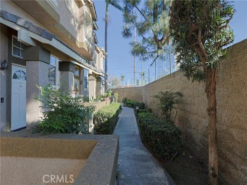 339 S Van Buren  D  Street, Placentia, CA