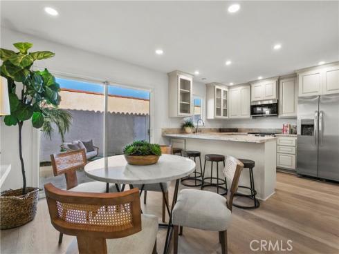 568 El Cabrillo , Placentia, CA