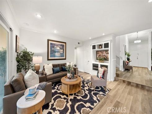 159 Los Alamitos , Placentia, CA