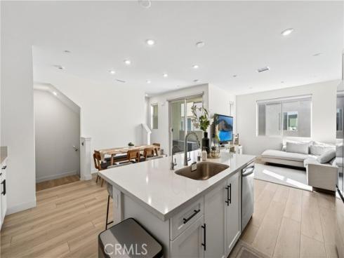 1572 Lima Way 6 , Placentia, CA