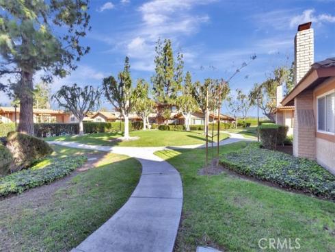 2067 Bay Meadows Drive, Placentia, CA