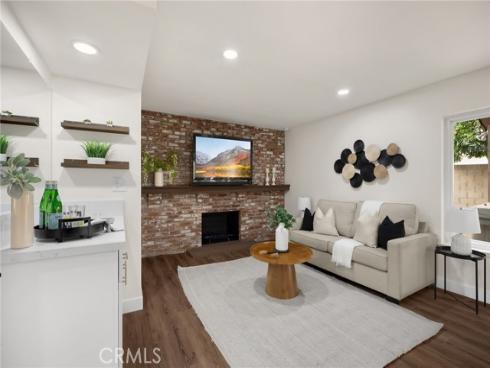 549  Fordham  , Placentia, CA