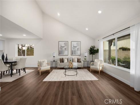 549  Fordham  , Placentia, CA