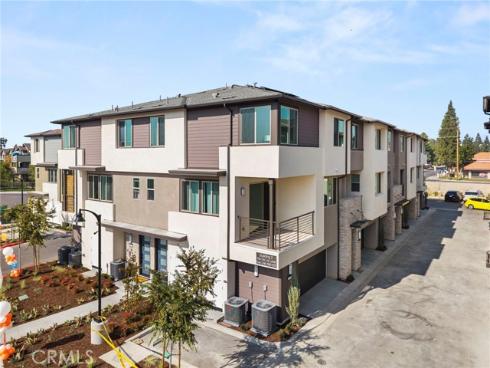 1954 Avenida Del Sol