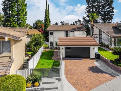 180  Horseshoe  , Placentia, CA