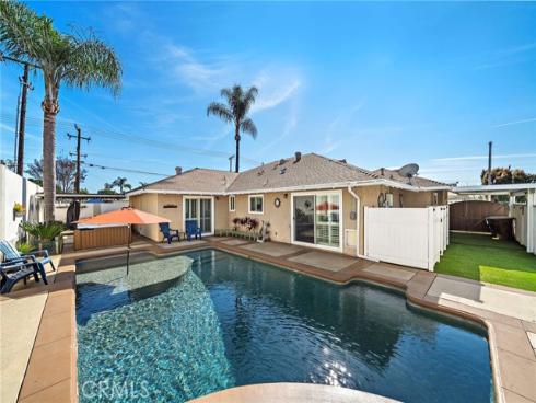 1355  Montevideo  , Placentia, CA